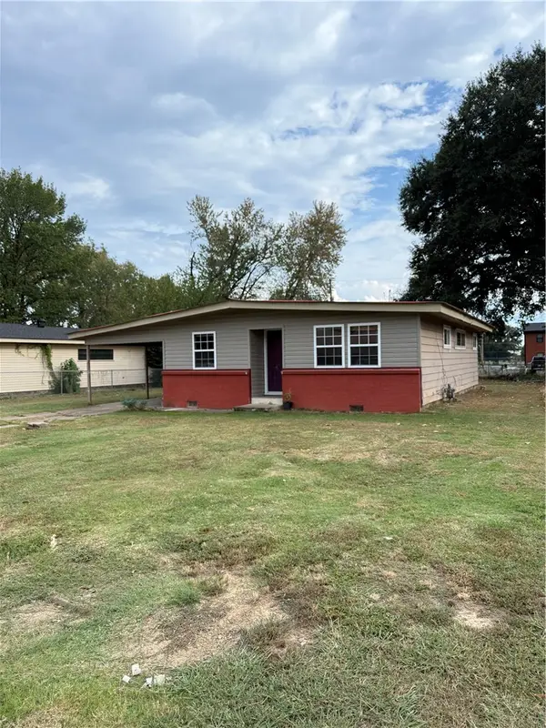 912 F Street, Russellville, AR 72801