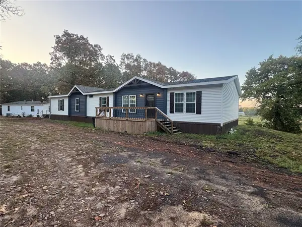 3290 Alpine Meadows Road, Russellville, AR 72802