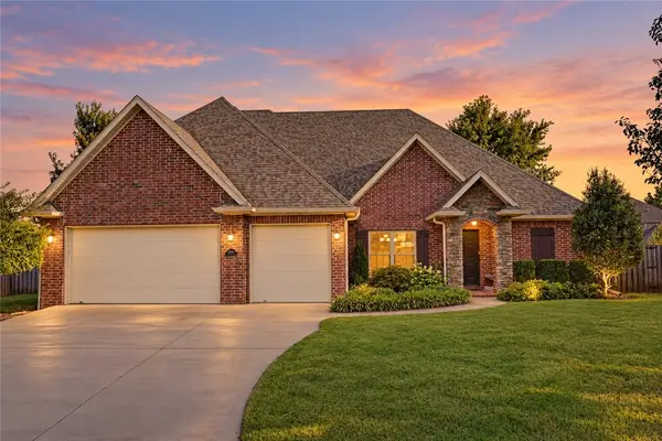 4295 W Coneflower Place, Fayetteville, AR 72704