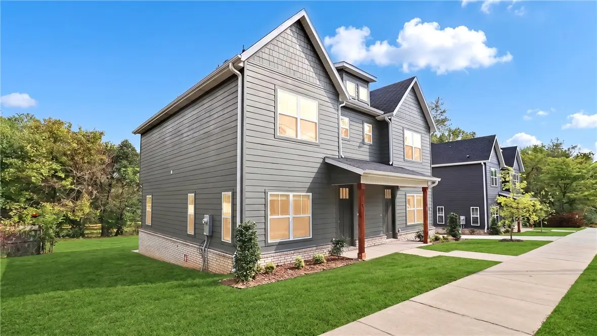 1528 W Sligo Street, Fayetteville, AR 72701 - #1