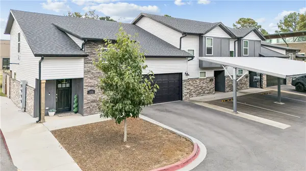 877 N Rupple Road #131, Fayetteville, AR 72704