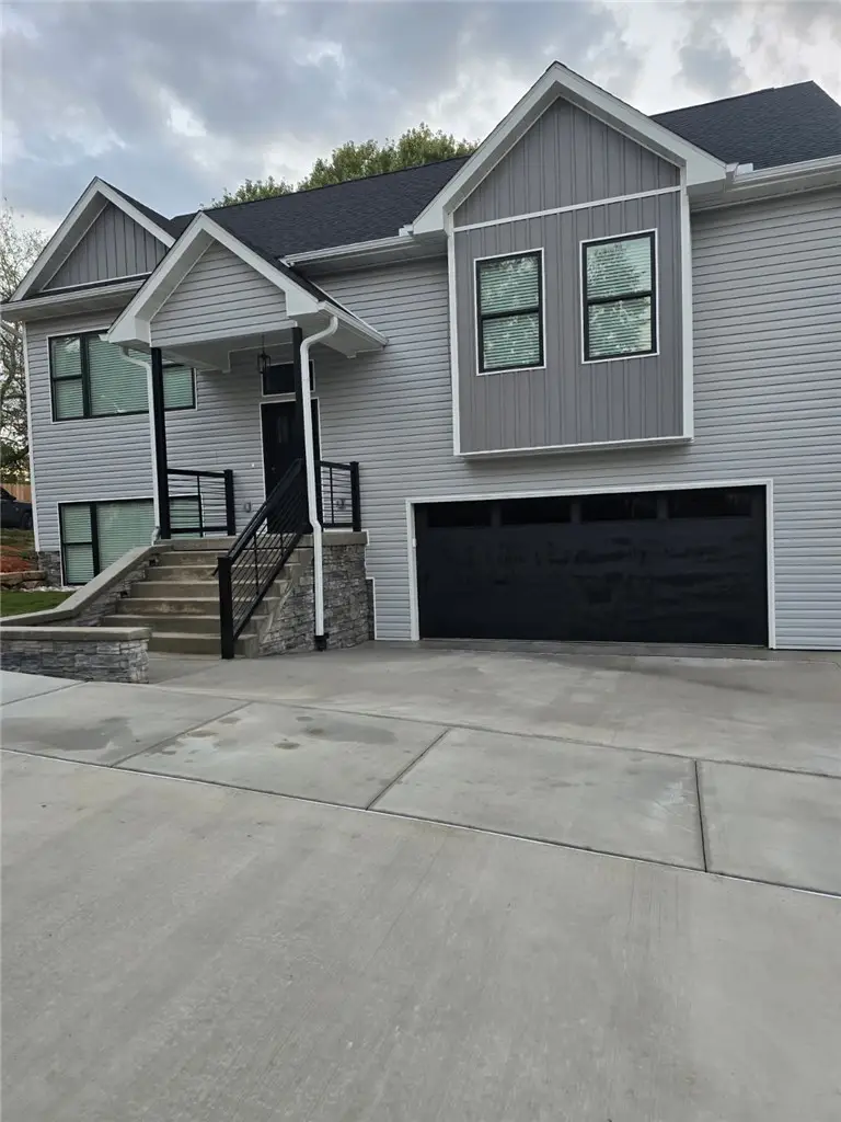 1091 N Davis Street, Pea Ridge, AR 72751 - #2