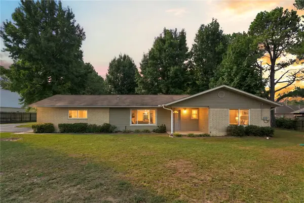 179 Morris Avenue, Springdale, AR 72764