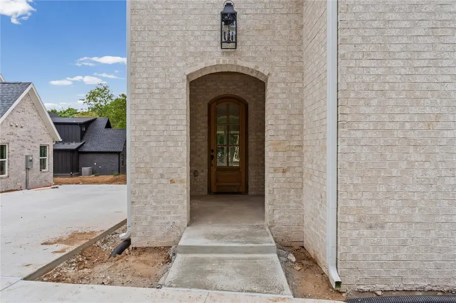 345 Combs Avenue, Fayetteville, AR 72701 - #3