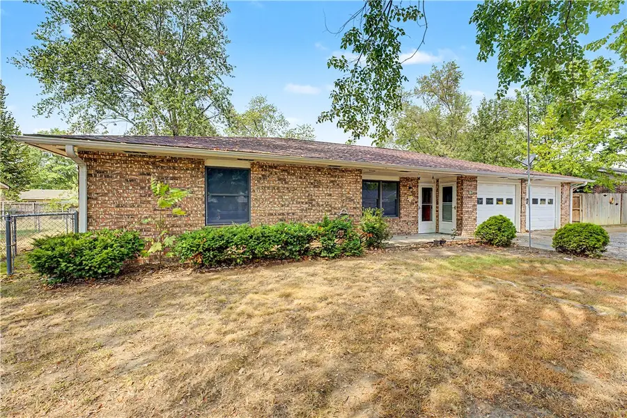 604 N 34th Street, Rogers, AR 72756 - #2