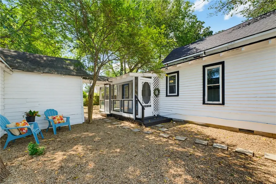 403 S Wright Street, Siloam Springs, AR 72761 - #2