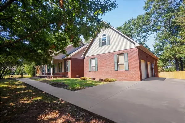 10 Wish Lane, Clarksville, AR 72830