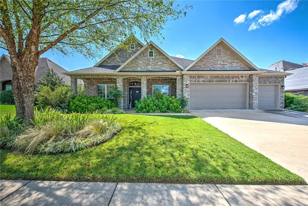 3791 Spanish Bay Place, Fayetteville, AR 72701