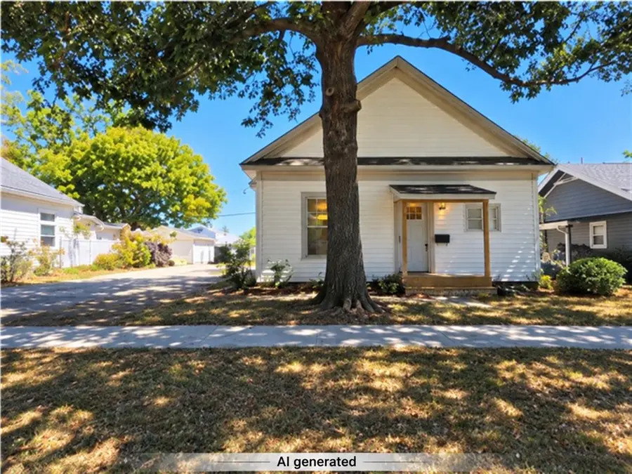413 S Wright Street, Siloam Springs, AR 72761 - #3