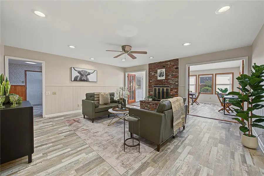 915 S 20th Street, Rogers, AR 72758 - #3