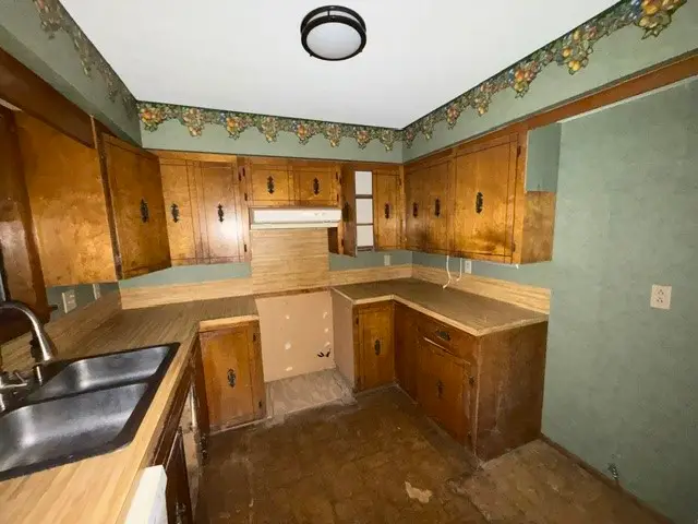620 N Ray Road, Clarksville, AR 72830 - #3