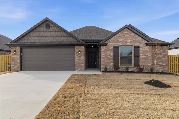1202 Pepperwood Avenue, Lowell, AR 72745