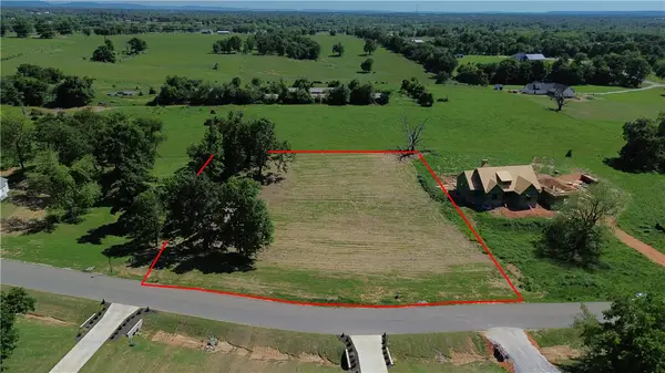 3089 Buck Avenue, Elm Springs, AR 72762