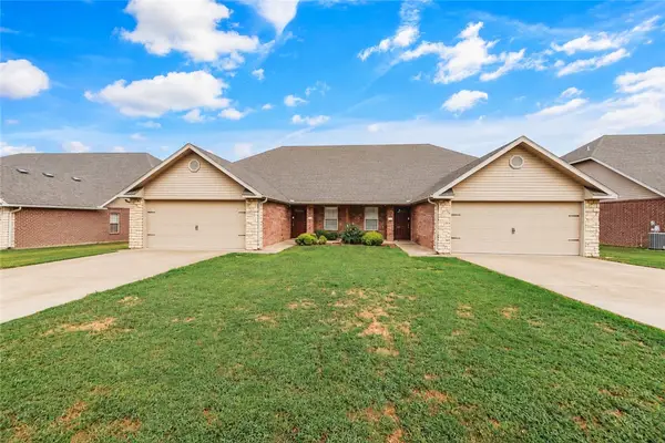 3104 SW Windrift Avenue #1 & 2, Bentonville, AR 72713