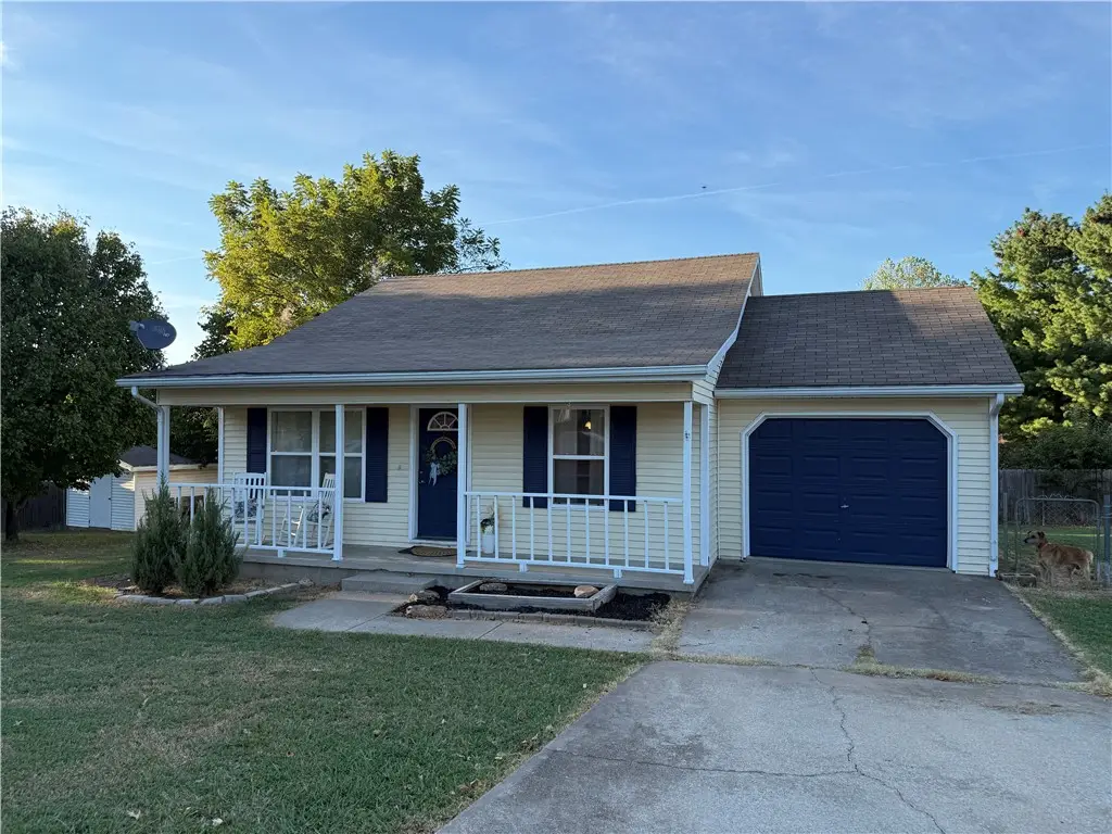 1208 Amanda Avenue, Berryville, AR 72616 - #1