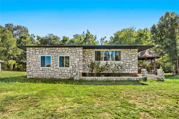 16478 Hale Mountain Road, Morrow, AR 72749