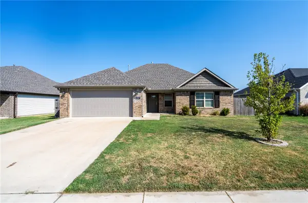 1907 Hudson Drive, Siloam Springs, AR 72761