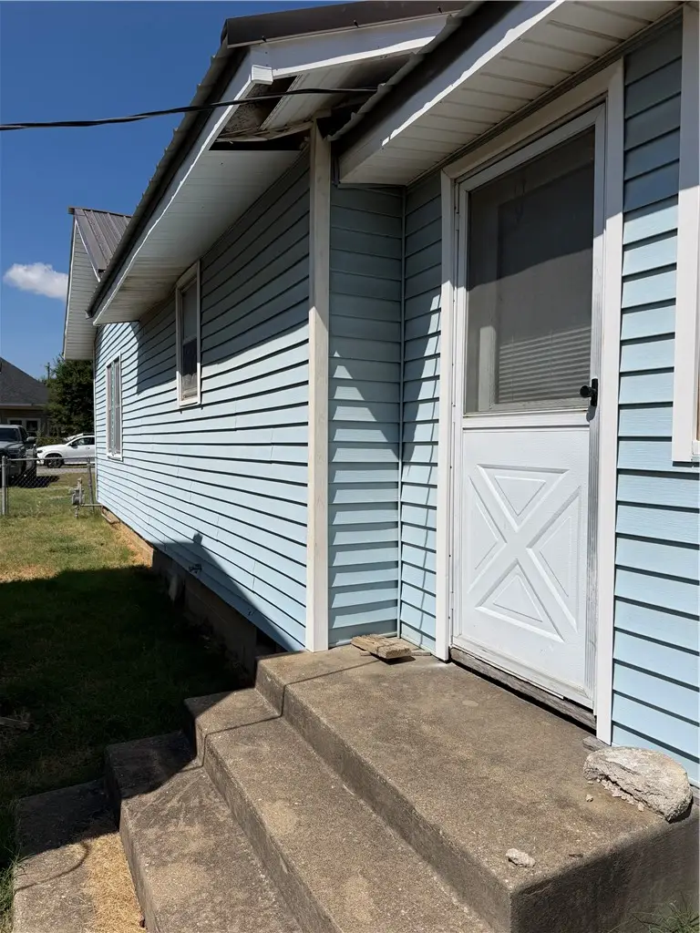 1035 S B Street, Rogers, AR 72756 - #3