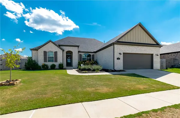 2925 E Bitterroot Street, Fayetteville, AR 72701