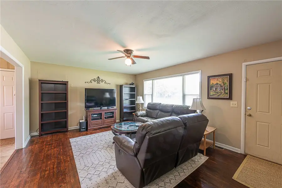 3016 W Mount Comfort Road, Fayetteville, AR 72704 - #3