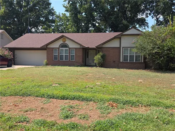 615 Meadowbrook Drive, Alma, AR 72921