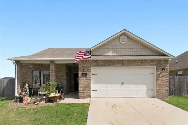701 SW River Rock Street, Bentonville, AR 72712