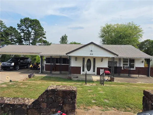 312 Hill Street, Ola, AR 72853