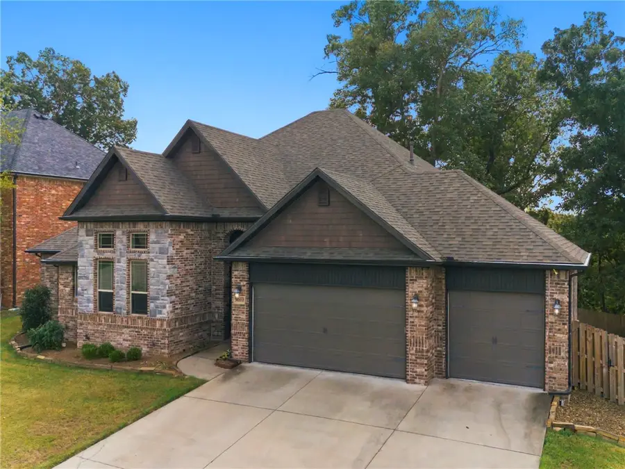 4202 NE Kenton Avenue, Bentonville, AR 72712 - #2