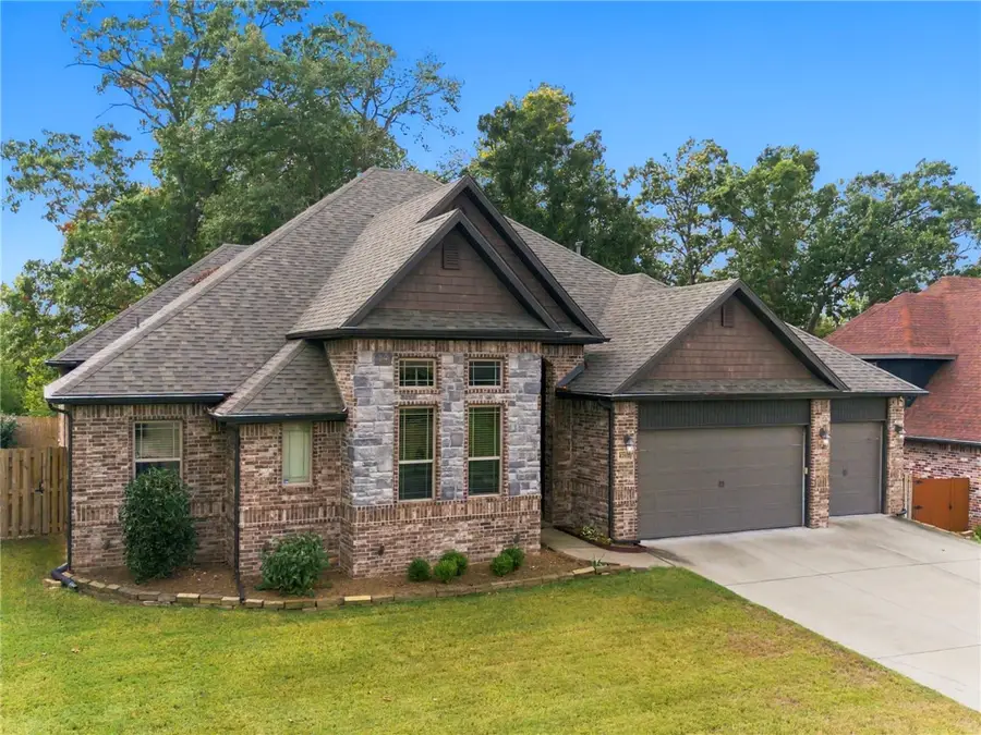 4202 NE Kenton Avenue, Bentonville, AR 72712 - #3