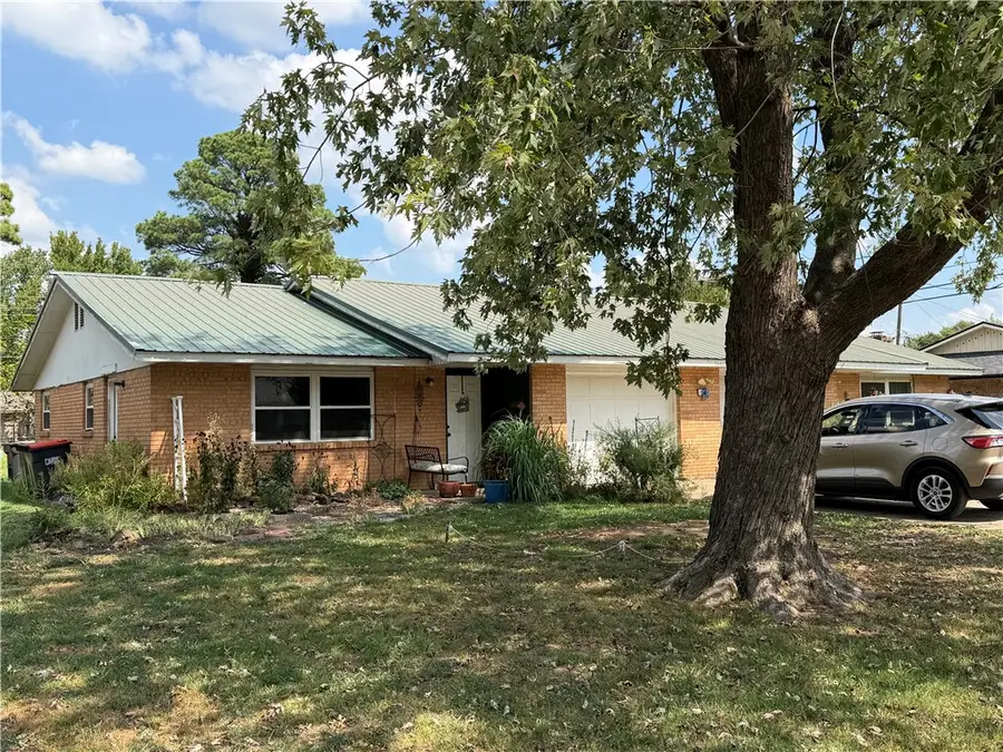 1900 Westwood Avenue, Springdale, AR 72762 - #3