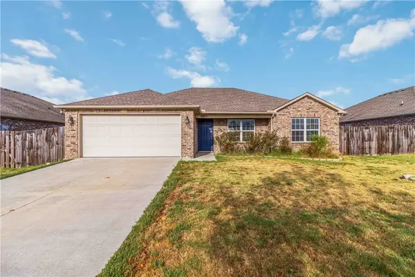 6802 SW Pilgrim Road, Bentonville, AR 72713