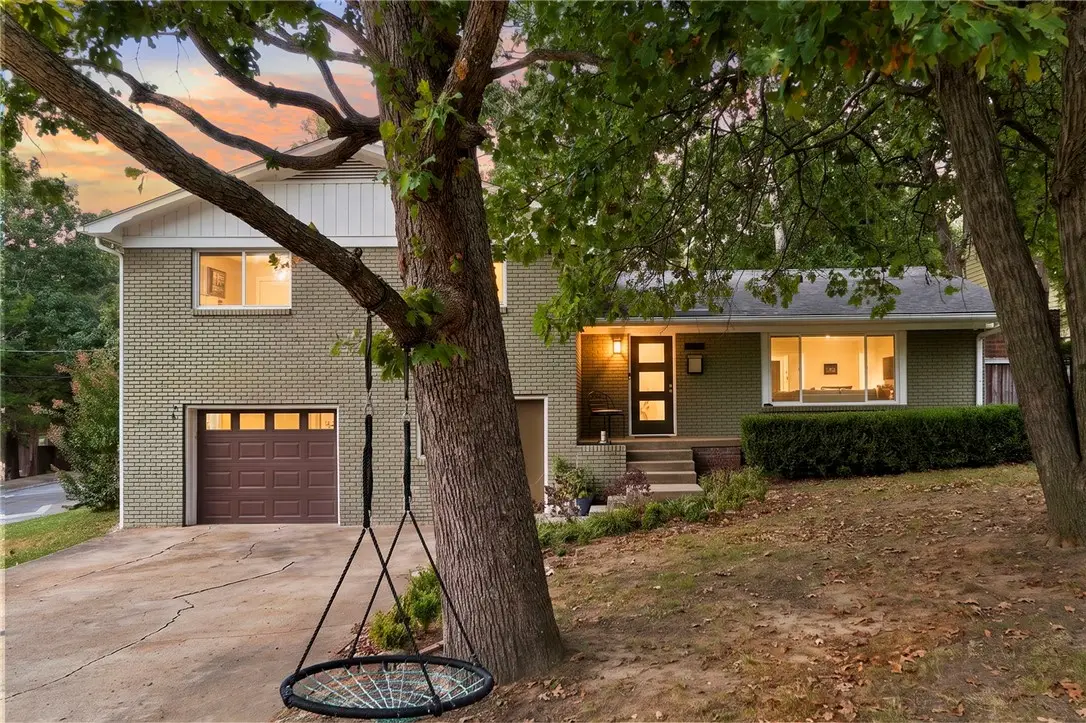 522 Hawthorn Street, Fayetteville, AR 72701 - #1