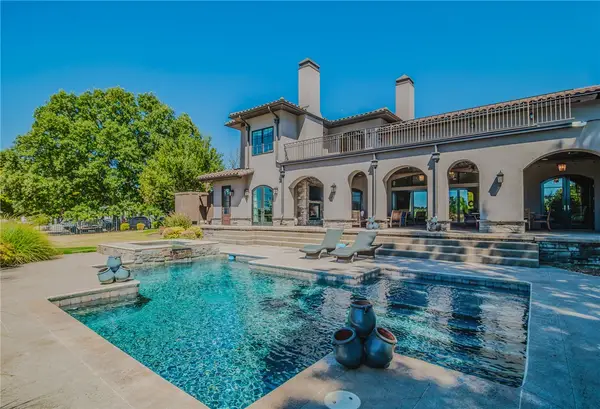 12 W Pinnacle Drive, Rogers, AR 72758