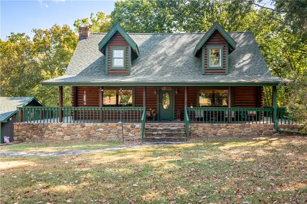 1906 265 Highway, Hollister, MO 65672