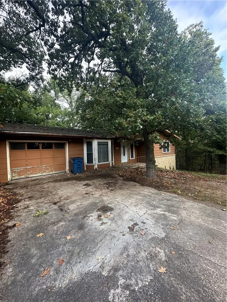 3 Carlton Circle, Bella Vista, AR 72715 - #2