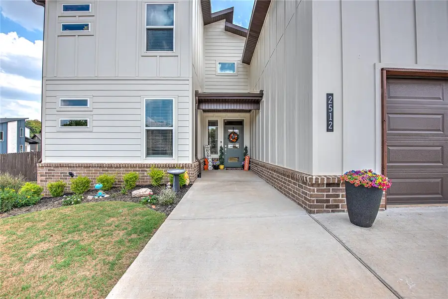 2512 Fairway Circle, Pea Ridge, AR 72751 - #3