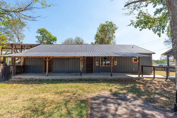 110 SW 8th Street, Muldrow, OK 74948