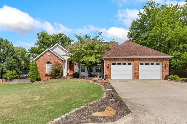 305 Pebble Beach Drive, Harrison, AR 72601