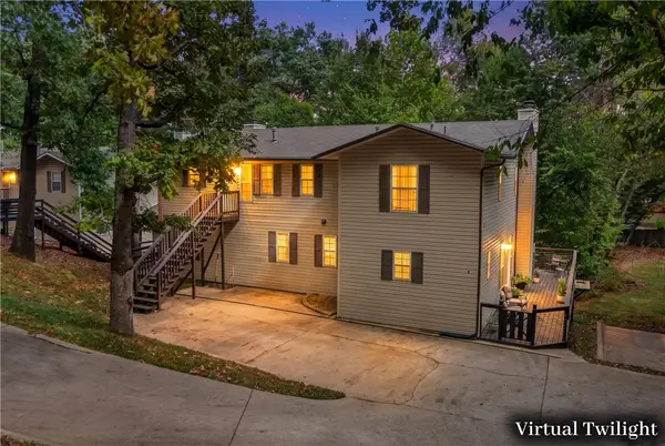 3215 Cardinal Creek Circle #A & B, Bentonville, AR 72712
