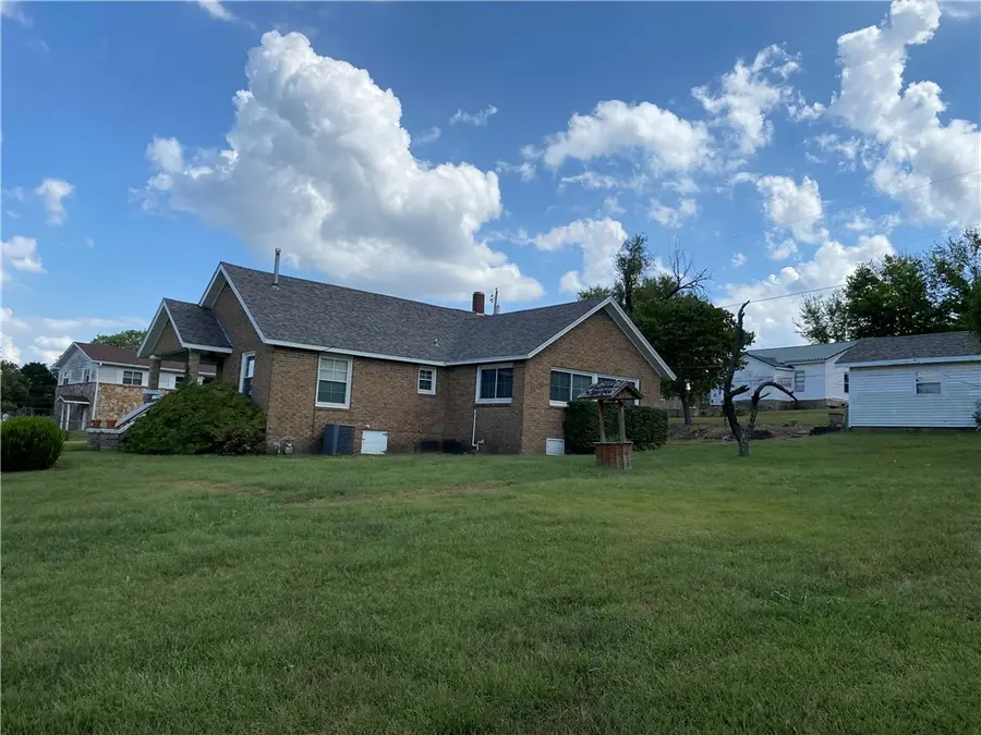 202 W Hill Street, Alpena, AR 72611 - #2