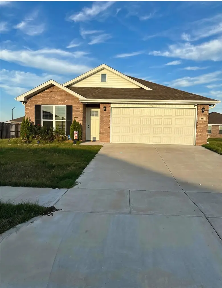 817 Sparrow Street, Siloam Springs, AR 72761 - #1