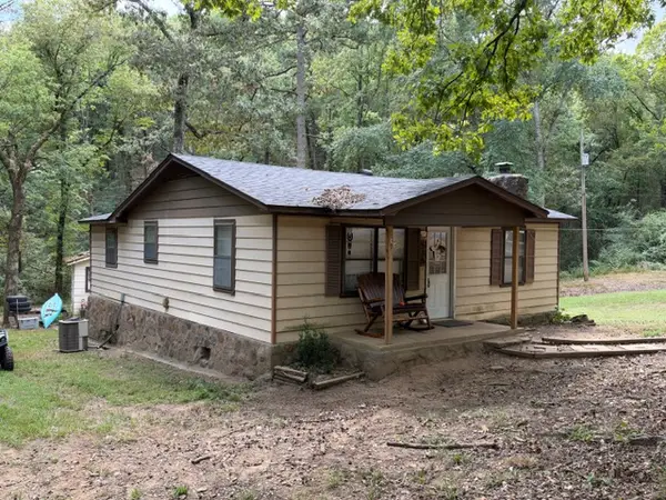 535 Linker Mountain Road, Dover, AR 72837