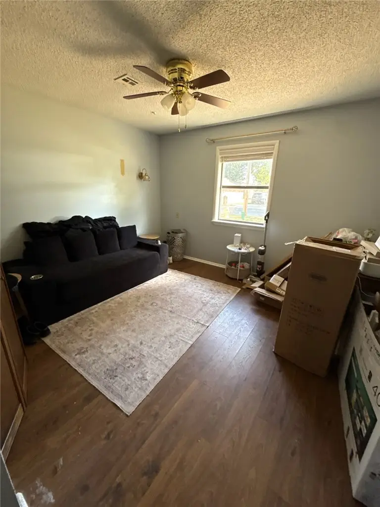 404 SW 20 Th, Bentonville, AR 72712 - #2