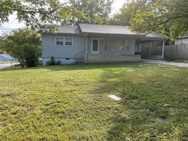 713 N Robinson Street, Harrison, AR 72601