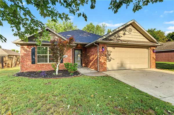 2763 Whistle Post Drive, Fayetteville, AR 72704