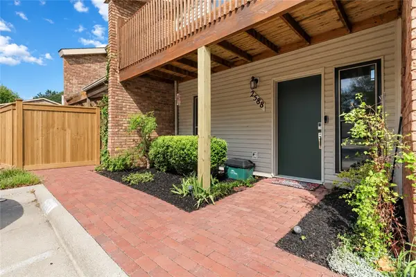 2588 E Sweetbriar Drive, Fayetteville, AR 72703