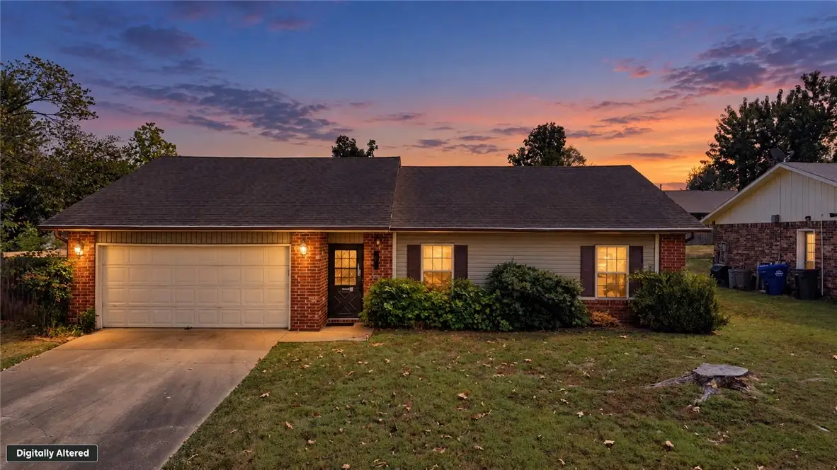 1105 S 27th Street, Rogers, AR 72758 - #1