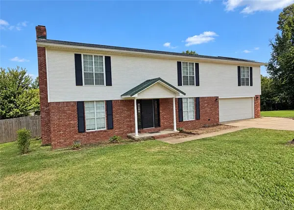 909 Kings Court, Russellville, AR 72801