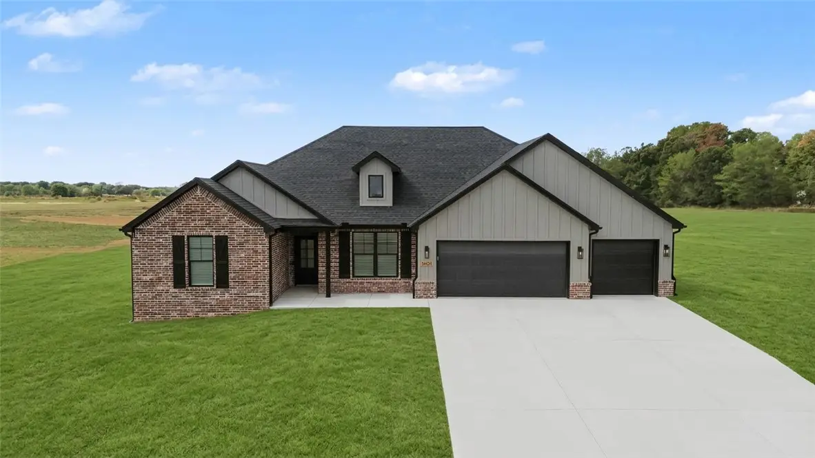 5321 S Pleasant Valley Road, Gentry, AR 72734 - #1