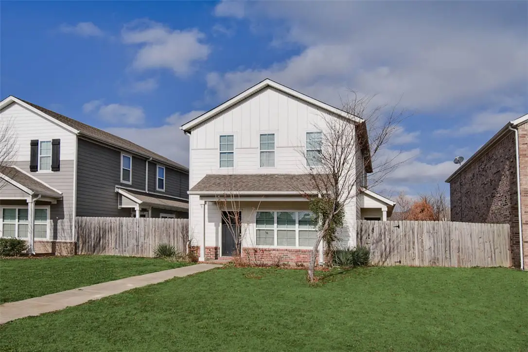 121 Carrington Avenue #A, Lowell, AR 72745 - #1